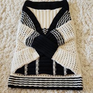 Burberry Black and Cream Sweater SKIRT